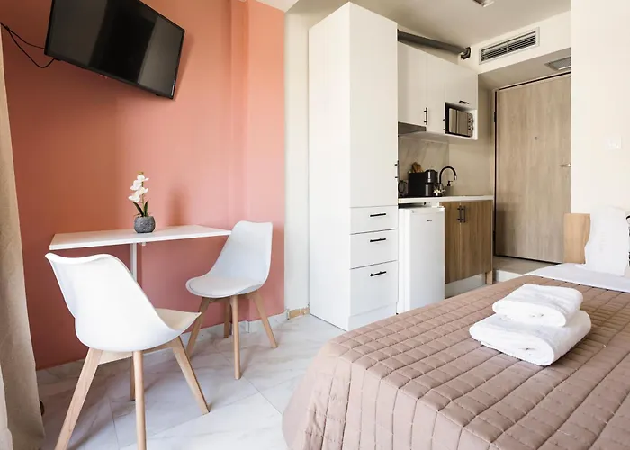 Aeons - Hotelia Hospitality Group 3*