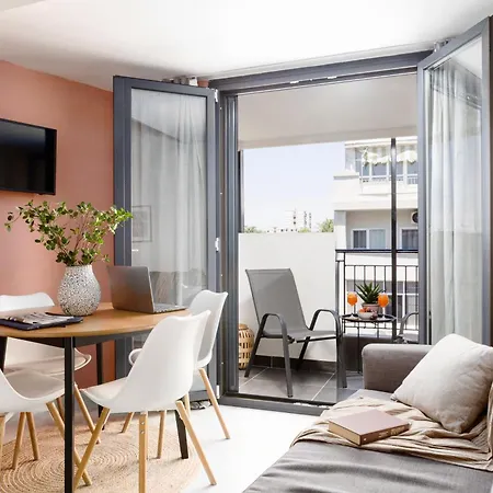 Aeons - Hotelia Hospitality Group מלון דירות