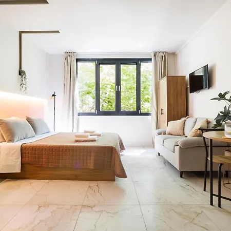 Aeons - Hotelia Hospitality Group 3*