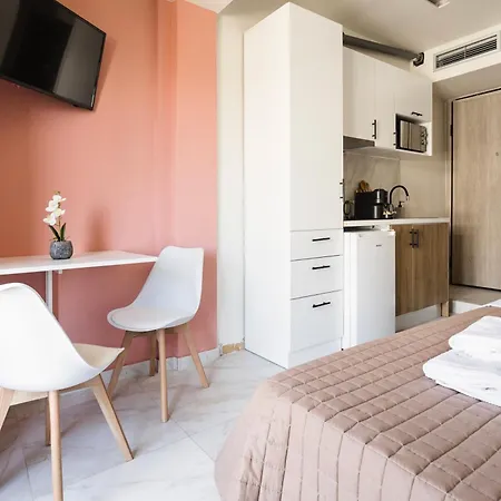 Aeons - Hotelia Hospitality Group 3*