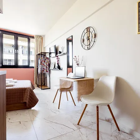 Aeons - Hotelia Hospitality Group Aparthotel